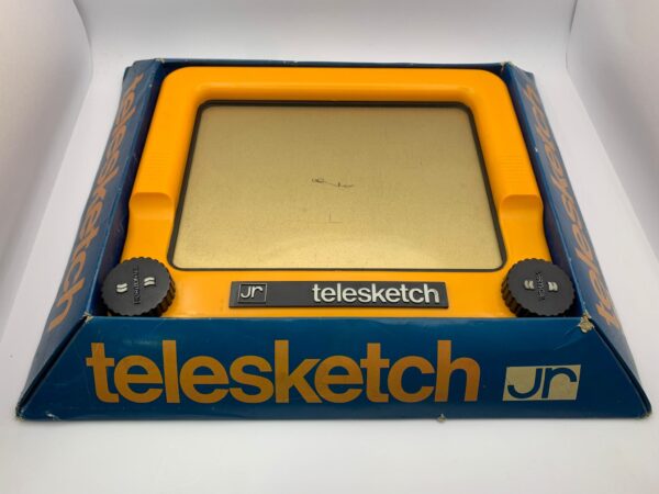 WhatsApp Image 2024 08 01 at 16.33.25 TELESKETCH JR + CAJA