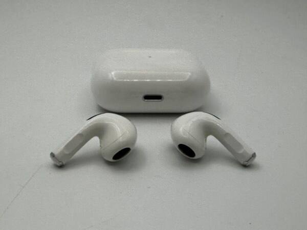 WhatsApp Image 2024 08 30 at 13.50.42 AIRPODS 3ª GEN APPLE