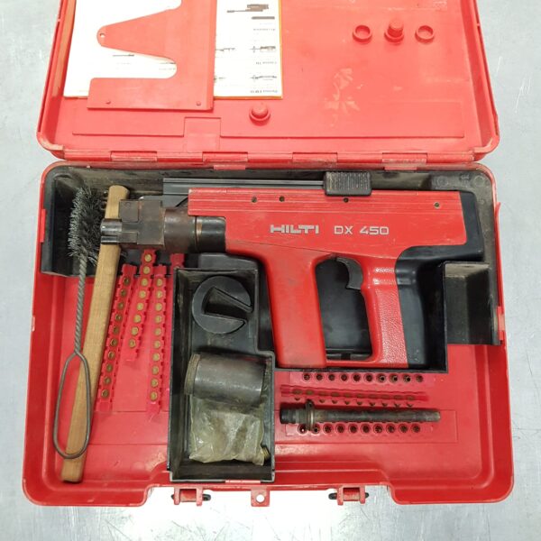 05 U494831 1 PISTOLA DE CLAVOS A POLVORA HILTI DX450 + MALETIN + ACC