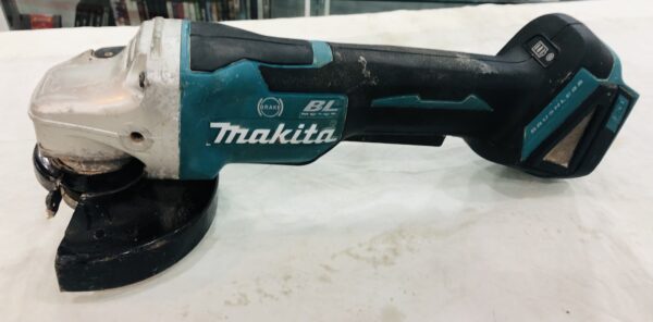 461661 2 scaled RADIAL DE BATERIA MAKITA DGA458+DOS BATERIAS Y CARGADOR