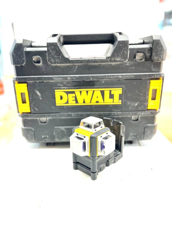 478101 1 NIVEL LASER DE LINEA VERDE A BATERÍA DEWALT DCE089G + 2 BATERÍAS + CARGADOR + MALETIN