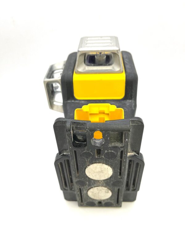 478101 5 NIVEL LASER DE LINEA VERDE A BATERÍA DEWALT DCE089G + 2 BATERÍAS + CARGADOR + MALETIN