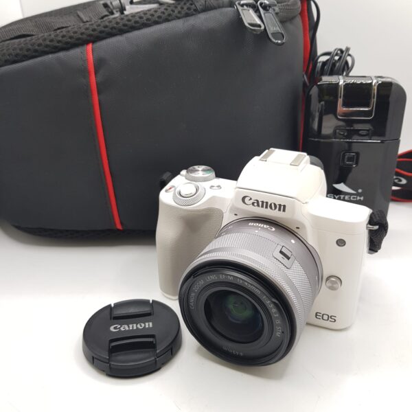 486611 1 CAMARA EVIL CANON EOS M50 4K 24MPX BLANCA + 15-45MM IS STM + SD 128GB + FUNDA Y CARGADOR