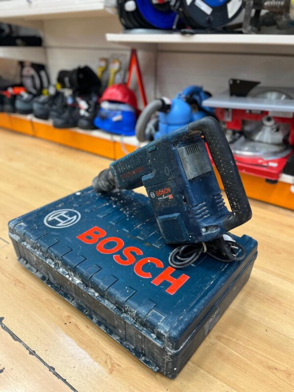 486795 1 7 MARTILLO BOSCH GSH 11 E 1500W + MALETIN