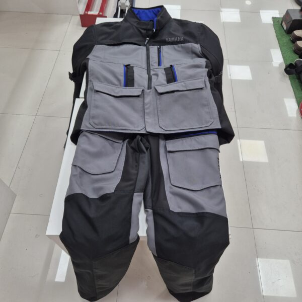 488673 3 scaled TRAJE DE MOTO YAMAHA XXL