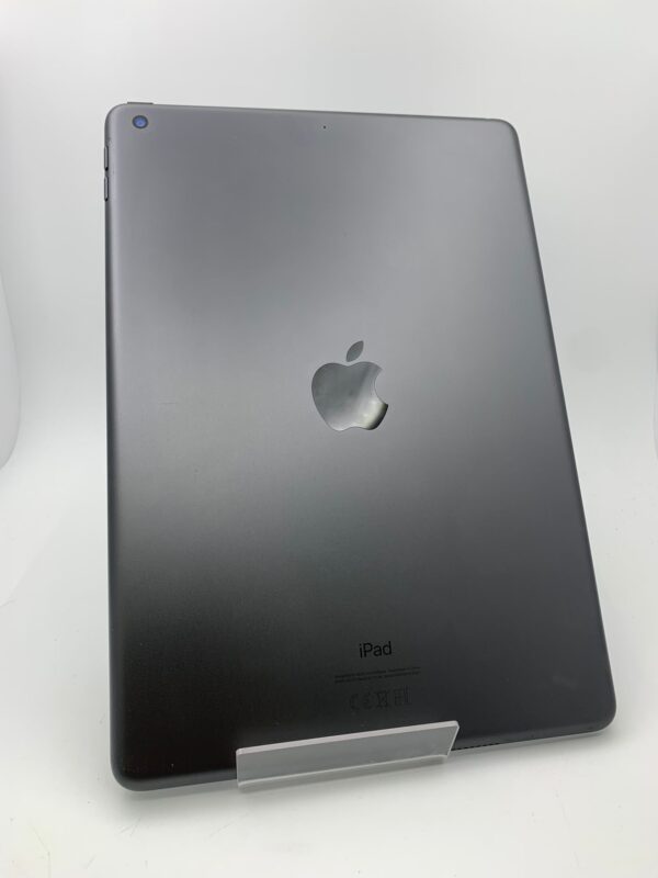 489883 2 iPAD 8 GEN 32GB + CAJA