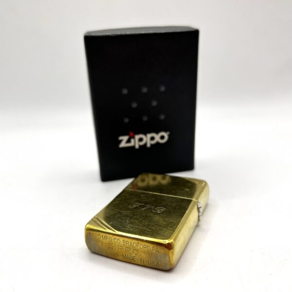 490686 2 scaled MECHERO ZIPPO BRADFORD CON CAJA