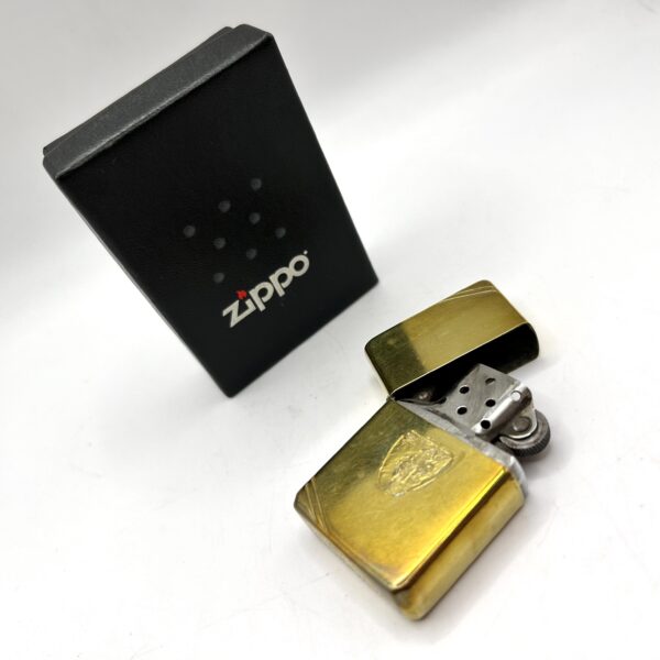 490686 3 scaled MECHERO ZIPPO BRADFORD CON CAJA