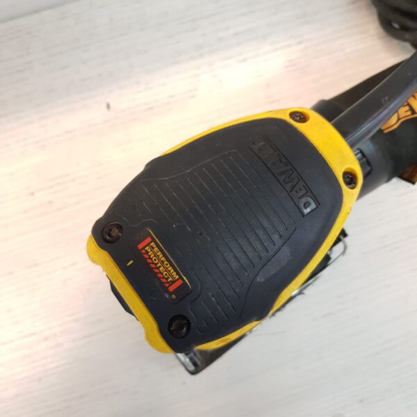 492822 5 LIJADORA DEWALT DWE6411 230 W