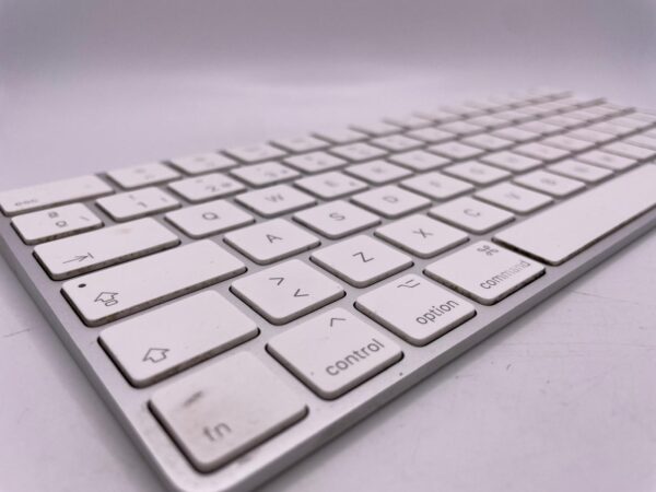 494014 2 TECLADO APPLE MAGIC KEYBOARD A1644