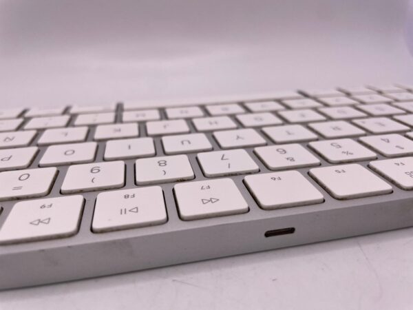 494014 4 TECLADO APPLE MAGIC KEYBOARD A1644