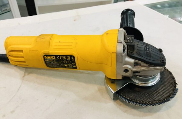 494149 2 scaled RADIAL DEWALT DWE4056 800W