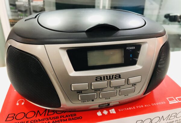 494571 2 scaled REPRODUCTOR CD AIWA BOOMBOX + CAJA + CABLE