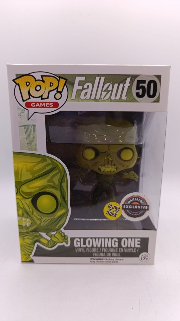 494753 2 FUNKO POP GLOWING ONE