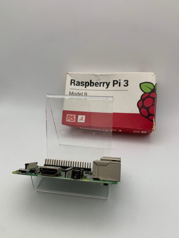 494884 1 rotated RASPBERRY PI 3 MODEL B