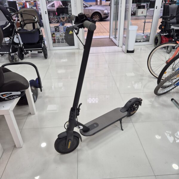 495099 2 scaled PATINETE ELECTRICO XIAOMI MI ELECTRIC SCOOTER ESSENTIAL+ CARGADOR