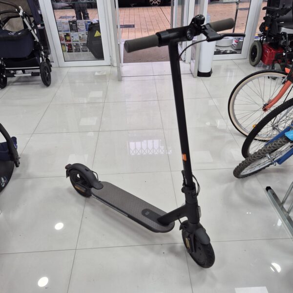 495099 3 scaled PATINETE ELECTRICO XIAOMI MI ELECTRIC SCOOTER ESSENTIAL+ CARGADOR