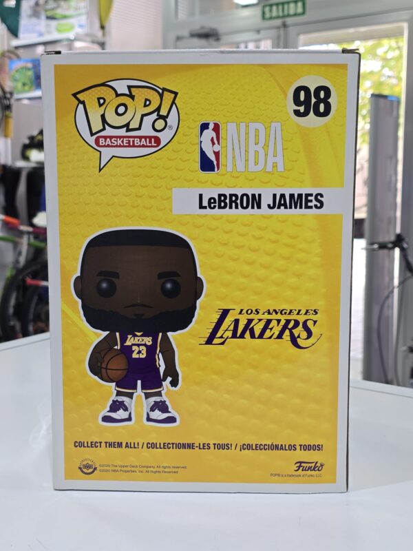 496561 5 FUNKO POP XL LEBRON JAMES