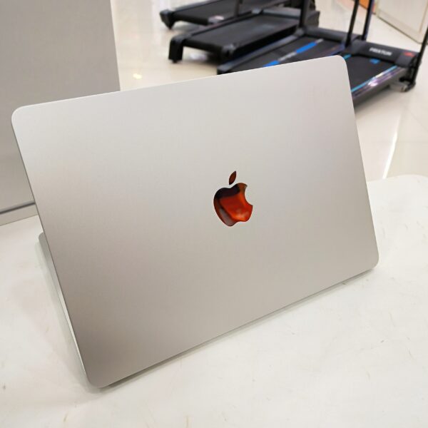 496733 2 scaled PORTATIL APPLE MACBOOK AIR A3113 2024 M3 8GB RAM 256GB SSD + CAJA COMPLETA