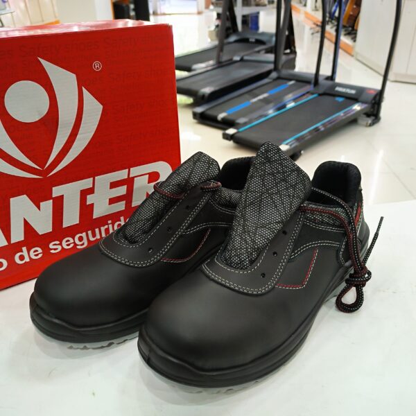 496827 1 scaled BOTAS DE SEGURIDAD PANTER TALLA 43 A ESTRENAR