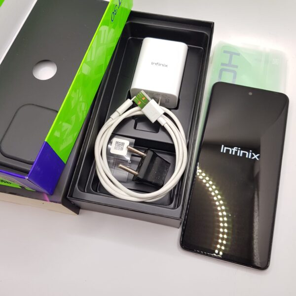 496889 7 MOVIL INFINIX HOT 30 256GB8/GB + CAJA + CARGADOR