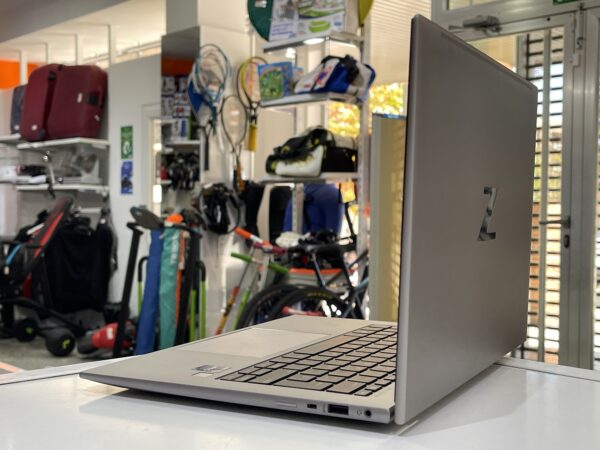 IMG 9169SAMU300924 82 scaled PORTATIL HP ZBOOK FIREFLY 14" G9 I7 1270P / 16GB RAM / 512GB SSD WINDOWS 11 + CARGADOR