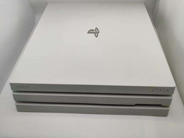 Imagen de WhatsApp 2024 09 03 a las 12.01.20 3f2145d8 CONSOLA PLAY STATION 4 PRO PS4 BLANCA + MANDO USB GENERICO