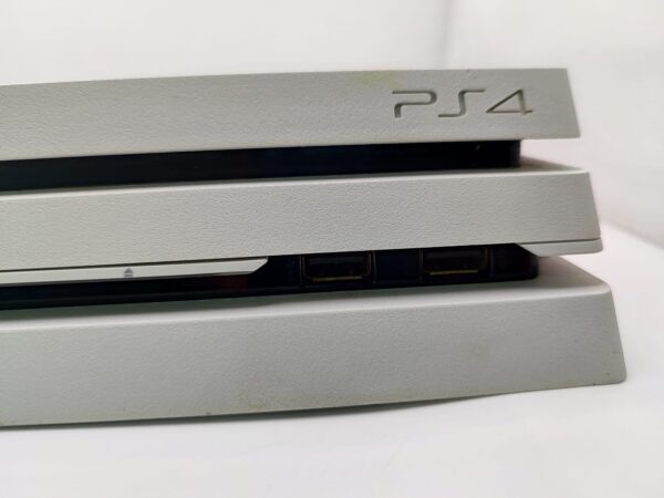 Imagen de WhatsApp 2024 09 03 a las 12.01.20 b933f18b CONSOLA PLAY STATION 4 PRO PS4 BLANCA + MANDO USB GENERICO