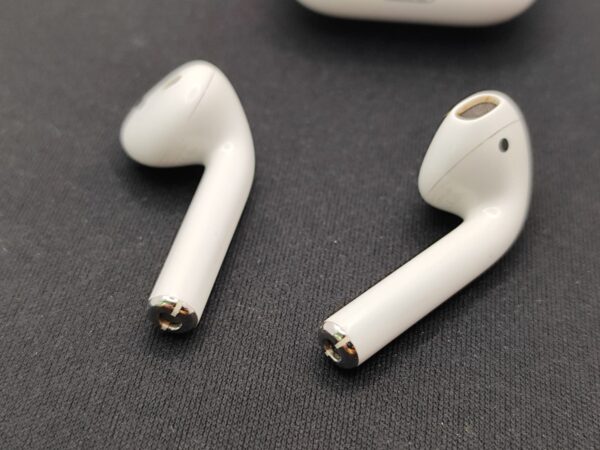 Imagen de WhatsApp 2024 09 10 a las 19.19.46 b9eb7fd0 APPLE AIRPODS 2GEN A2032 A2031BASE CARGA A1602 + CAJA