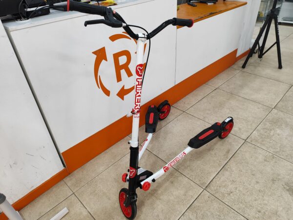 Imagen de WhatsApp 2024 09 13 a las 11.06.44 801ea392 PATINETE 3 RUEDAS FLIKER SP5 BLANCO ROJO