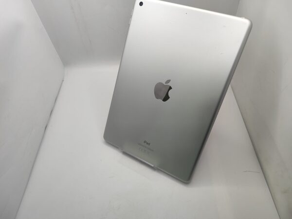 Imagen de WhatsApp 2024 09 26 a las 11.20.57 e7c518a3 APPLE IPAD 8TH GEN 32GB (A2270) 10.2" GRIS + CABLE DE CARGA