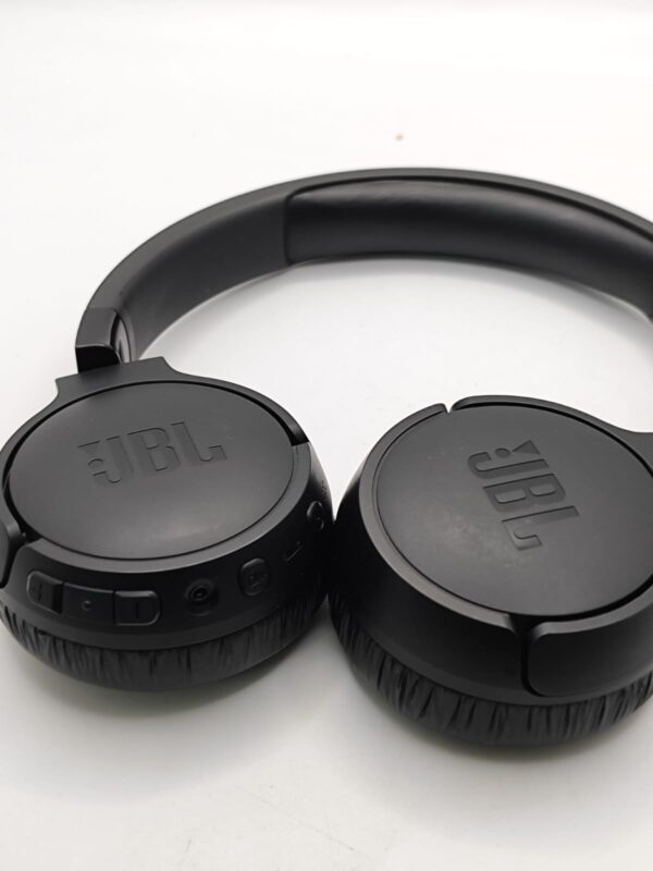 Imagen de WhatsApp 2024 09 30 a las 19.01.56 bf8e5918 AURICULARES JBL TUNE 670NC NEGROS *A ESTRENAR*