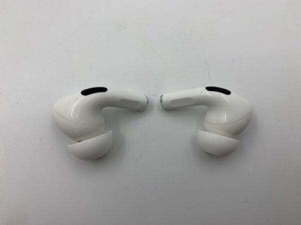 WhatsApp Image 2024 09 30 at 11.13.56 1 AIRPODS PRO 1ªGEN (AU.DECHO CARRASPEA)