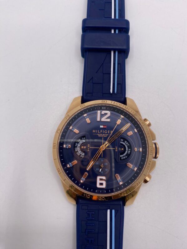 WhatsApp Image 2024 09 30 at 18.37.18 RELOJ TOMMY HILFIGER DECKER 1791474 COLOR AZUL