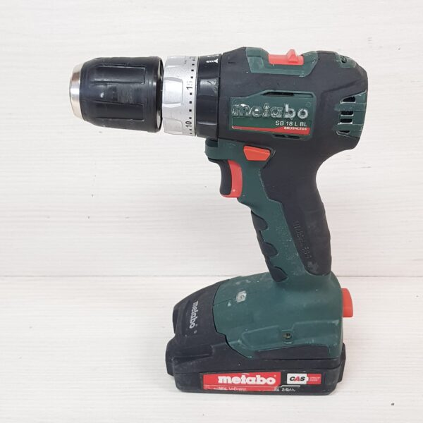 05 U483336 1 TALADRO PERCUTOR A BATERÍA METABO SB 18 L BL + BATERIA 18V 2.0AH