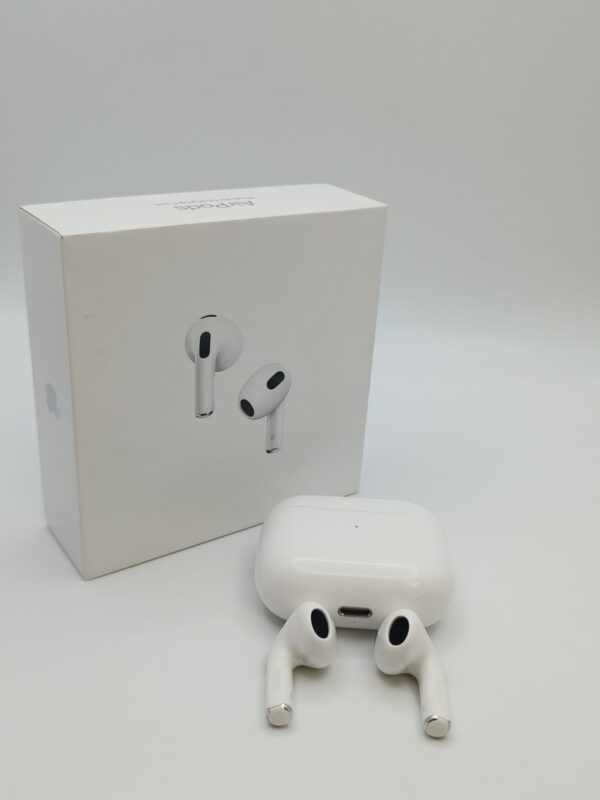 15U496389 3 AIRPODS 3º GENERACION + CAJA