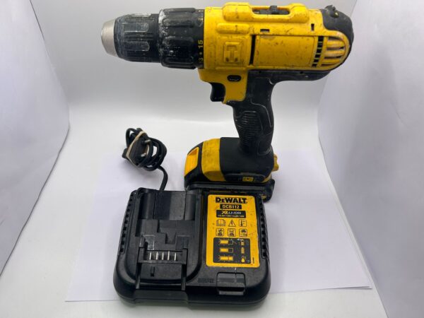 16 U471259 1 ATORNILLADOR A BATERIA DEWALT 18V + CARGADOR