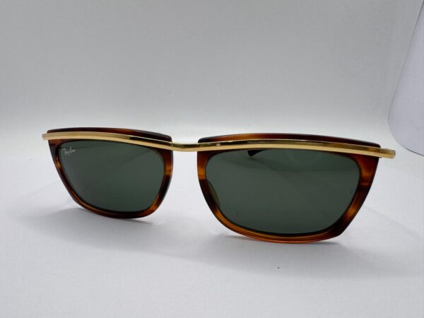 16 U493057 4 GAFAS DE SOL RAYBAN OLIMPIA + FUNDA