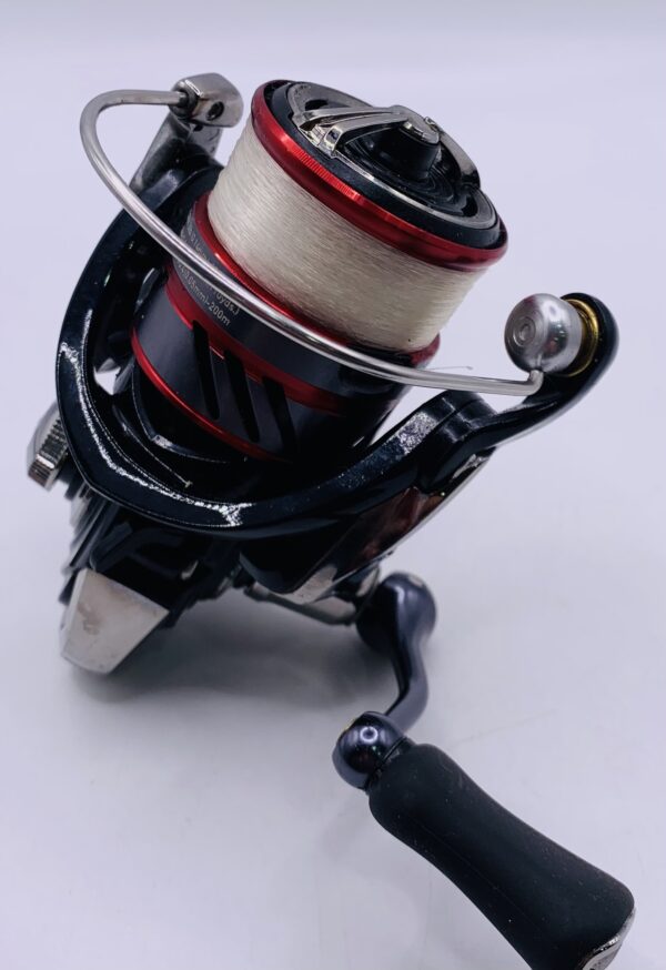 455859 4 CARRETE DE PESCA DAIWA NINJA LT1000+CAJA