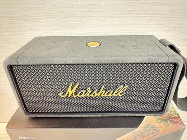 485297 2 ALTAVOZ PORTÁTIL BLUETOOTH MARSHALL MIDDLETON + CAJA