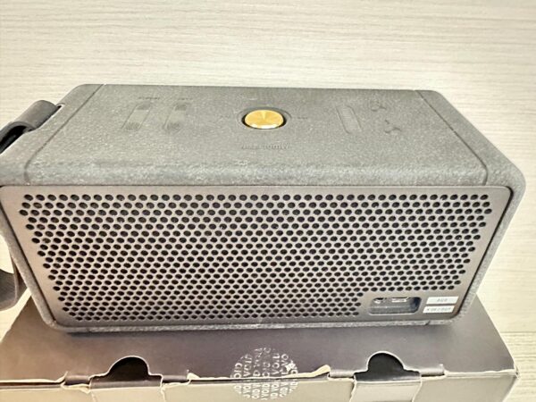 485297 3 ALTAVOZ PORTÁTIL BLUETOOTH MARSHALL MIDDLETON + CAJA