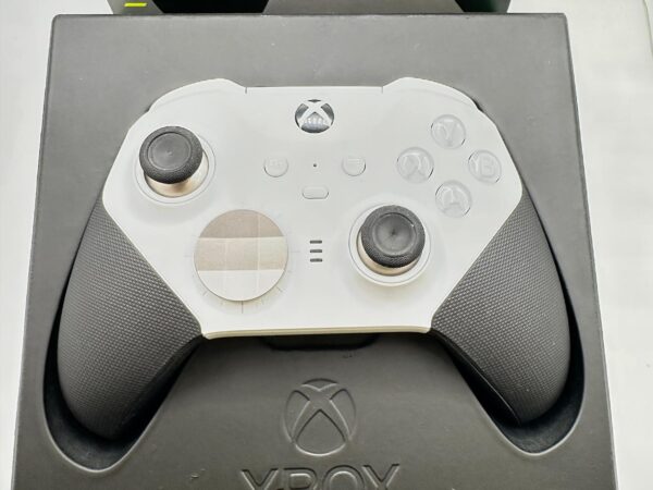 486433 3 MANDO XBOX ELITE SERIES 2 CORE BLANCO Y NEGRO + CAJA