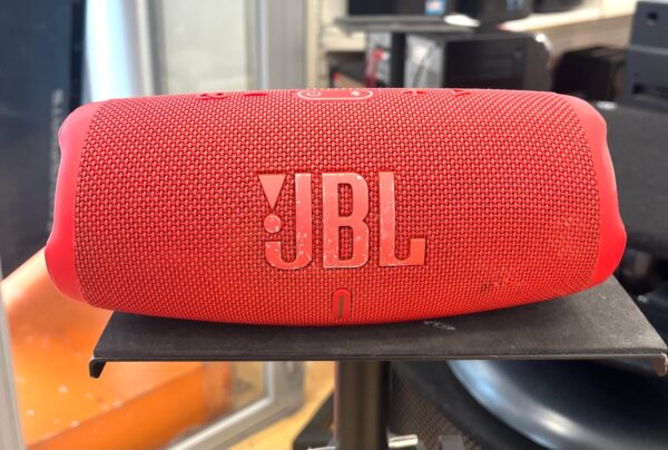 493104 2 ALTAVOZ BLUETHOOT JBL CHARGE 5 ROJO