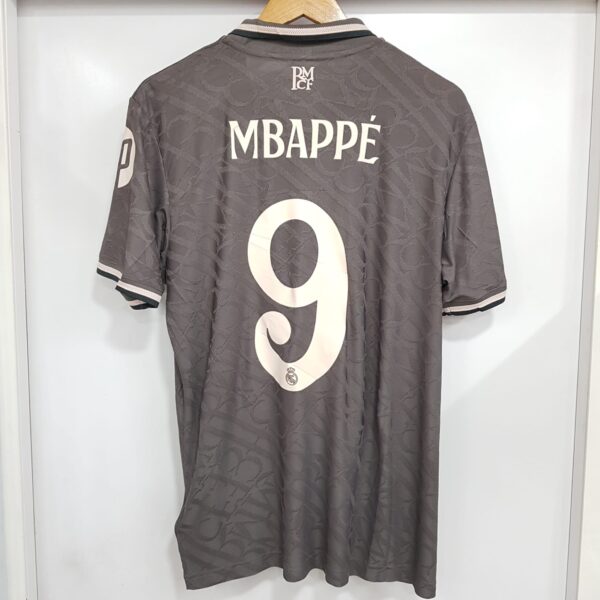 497877 3 CAMISETA REAL MADRID 24/25 DORSAL 9 GRIS TALLA L