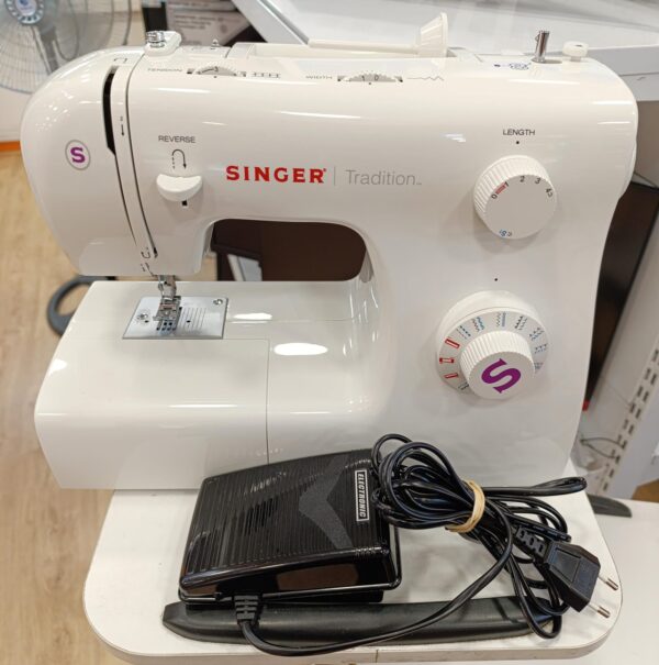 498012 1 MAQUINA DE COSER SINGER TRADITION 2263