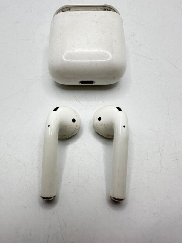 498284 1 AURICULARES INALÁMBRICOS APPLE AIRPODS 2º GEN