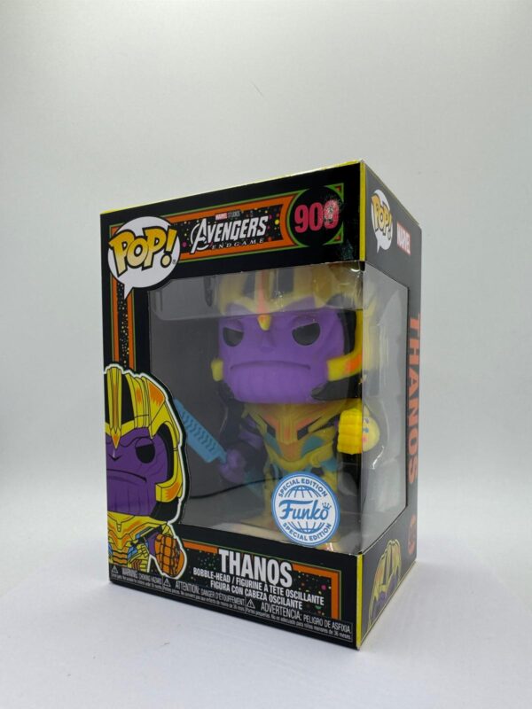 498922 4 FUNKO THANOS 909