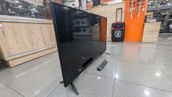 499018 2 TELEVISION LISTO 40" MOD: FHD725 + MANDO