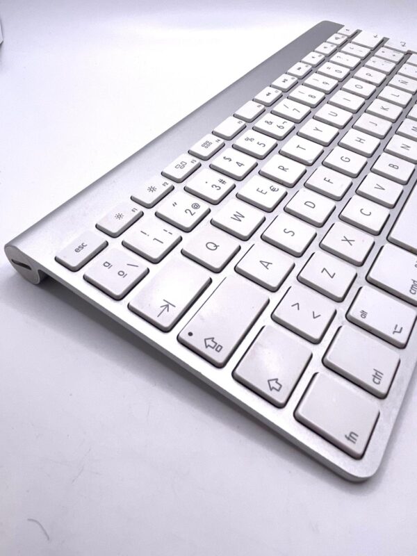 499182 3 TECLADO APPLE MAGIC KEYBOARD