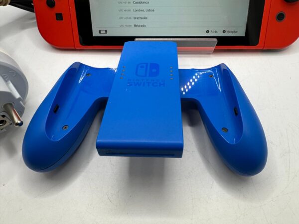 499584 3 CONSOLA NINTENDO SWITCH ROJA + ADAPTADOR A LA LUZ + FUNDA